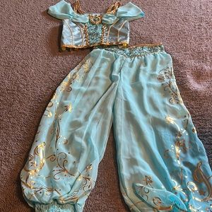 Princess Jasmine costume